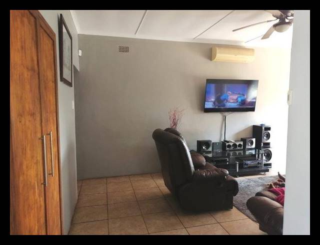 3 BEDROOM HOUSE FOR SALE IN ARBORETUM